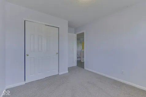 2942 Coles Creek Lane Indianapolis IN 46217