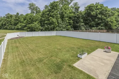 2942 Coles Creek Lane Indianapolis IN 46217