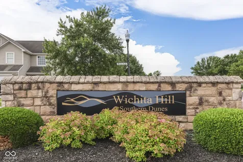 2942 Coles Creek Lane Indianapolis IN 46217