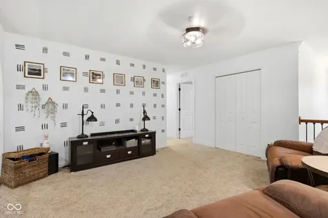 15217 Slateford Road Noblesville IN 46062