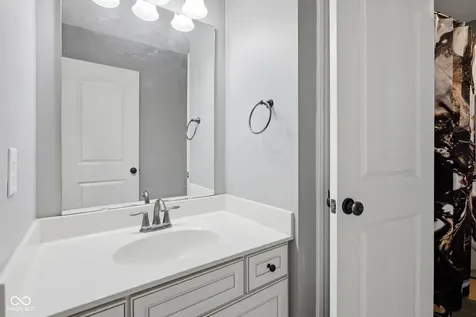 15217 Slateford Road Noblesville IN 46062