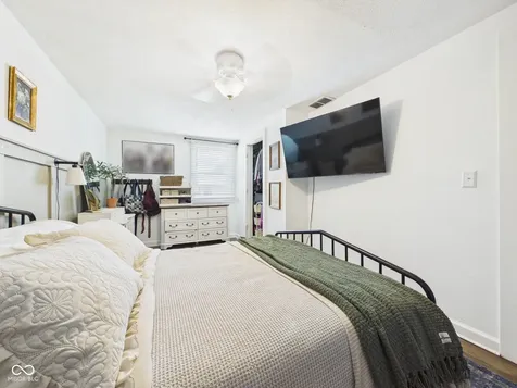 505 N 13th Street Elwood IN 46036