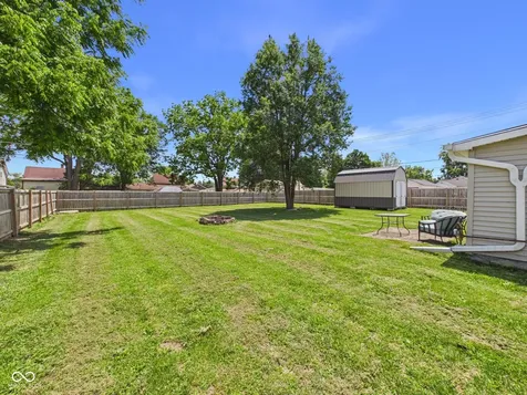 505 N 13th Street Elwood IN 46036
