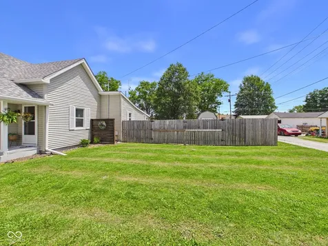 505 N 13th Street Elwood IN 46036