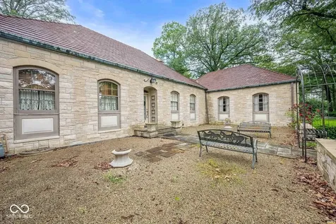 517 S Elliott Acres Drive Muncie IN 47302