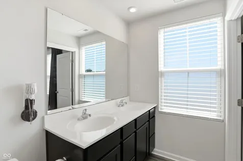 9860 Oakmont East Drive Pendleton IN 46064