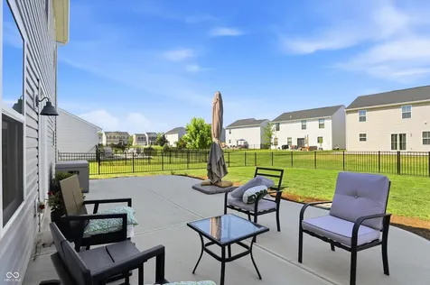 9860 Oakmont East Drive Pendleton IN 46064