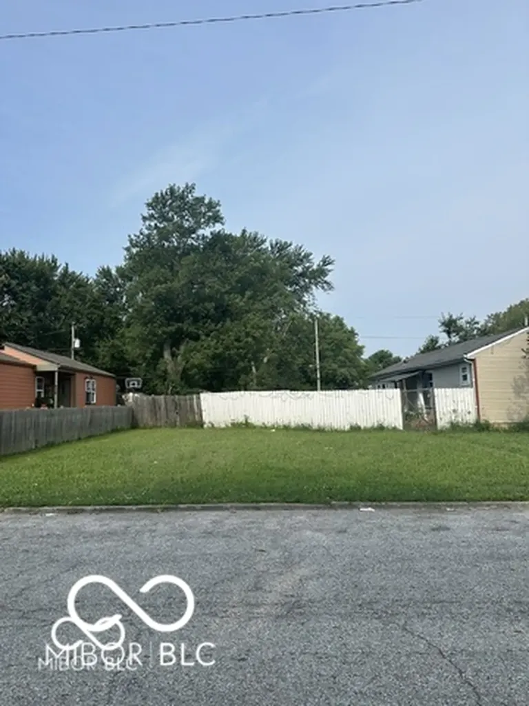 634 Dayton Avenue Indianapolis IN 46203