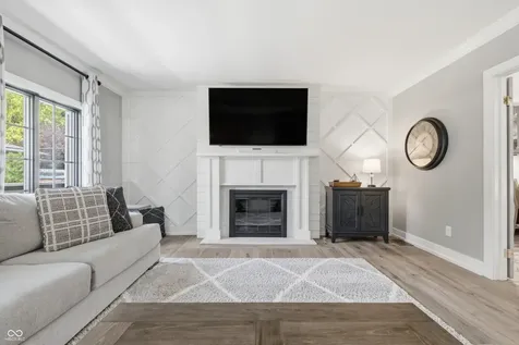 110 Mcclellan Road Greenfield IN 46140