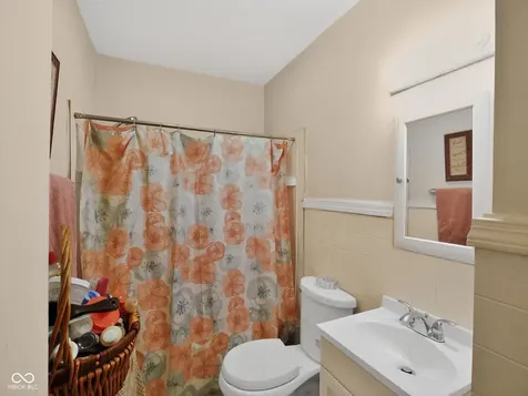 924 Negley Avenue Evansville IN 47711