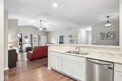 4328 Washington Boulevard Plainfield IN 46168