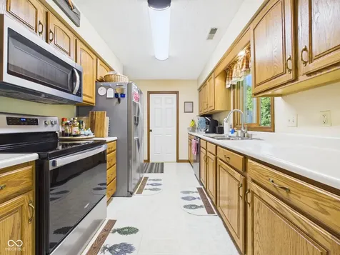 4719 Gleneagle Drive Anderson IN 46013