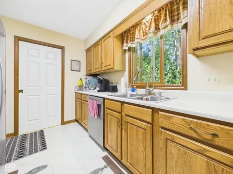 4719 Gleneagle Drive Anderson IN 46013
