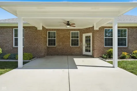 4945 E Daisy Lane Mooresville IN 46158