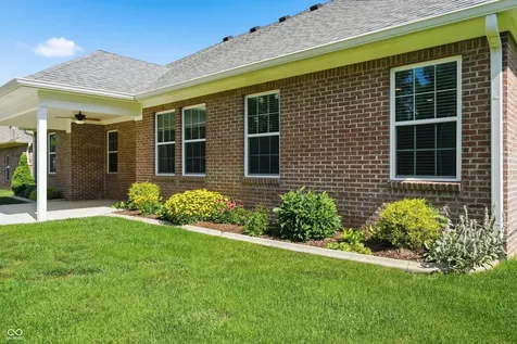 4945 E Daisy Lane Mooresville IN 46158