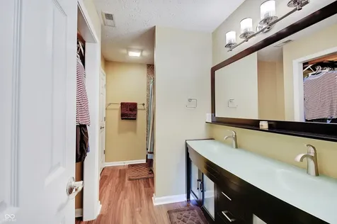 13172 Turquoise Circle Carmel IN 46033