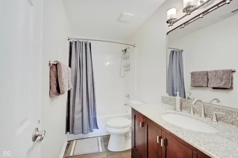 13172 Turquoise Circle Carmel IN 46033