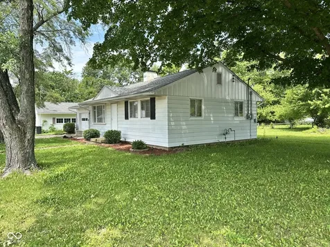 2 W Tilden Drive Brownsburg IN 46112