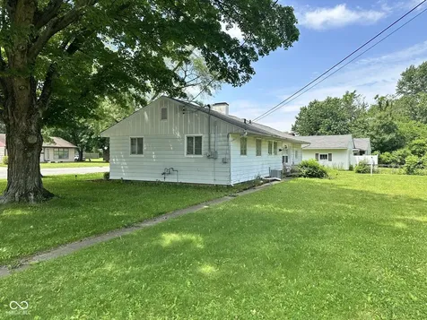 2 W Tilden Drive Brownsburg IN 46112