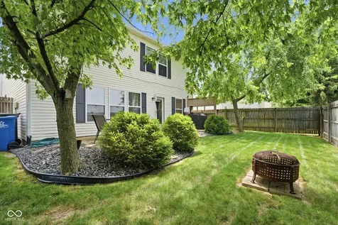 1726 Sonesta Way Indianapolis IN 46217