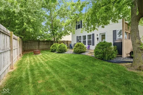 1726 Sonesta Way Indianapolis IN 46217