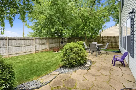 1726 Sonesta Way Indianapolis IN 46217