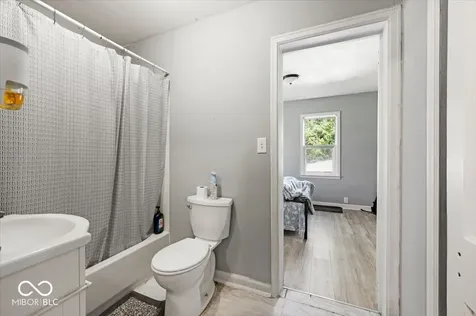 5118 Sandhurst Drive Indianapolis IN 46217