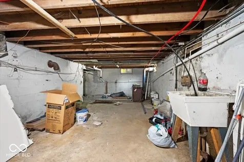5118 Sandhurst Drive Indianapolis IN 46217
