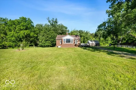 5118 Sandhurst Drive Indianapolis IN 46217