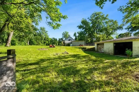 5118 Sandhurst Drive Indianapolis IN 46217