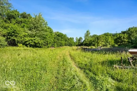 5118 Sandhurst Drive Indianapolis IN 46217