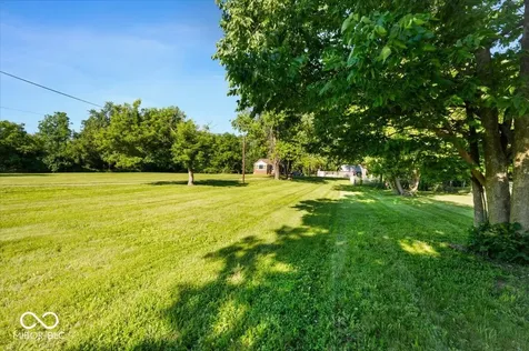 5118 Sandhurst Drive Indianapolis IN 46217
