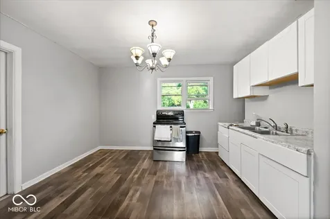 5118 Sandhurst Drive Indianapolis IN 46217