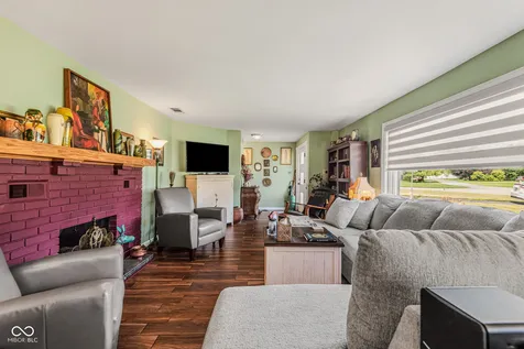 1603 Mccullough Lane Columbus IN 47203
