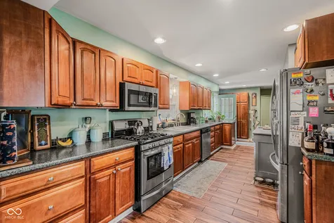 1603 Mccullough Lane Columbus IN 47203