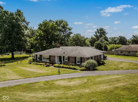 1603 Mccullough Lane Columbus IN 47203
