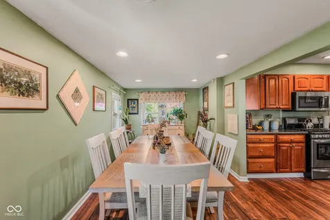 1603 Mccullough Lane Columbus IN 47203