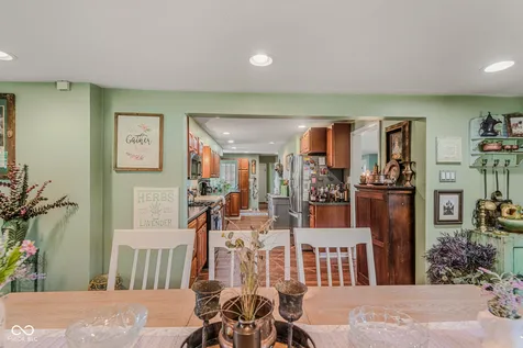 1603 Mccullough Lane Columbus IN 47203