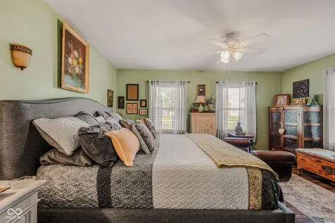 1603 Mccullough Lane Columbus IN 47203