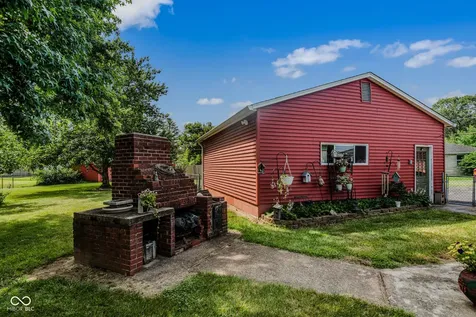 1603 Mccullough Lane Columbus IN 47203