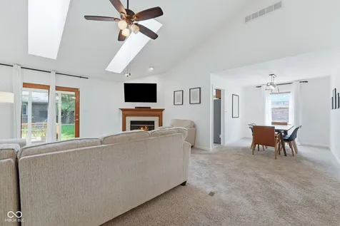 1106 Acadia Court Indianapolis IN 46217