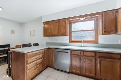 1106 Acadia Court Indianapolis IN 46217