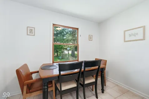 1106 Acadia Court Indianapolis IN 46217