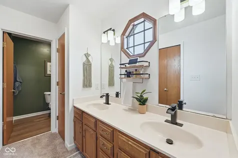 1106 Acadia Court Indianapolis IN 46217