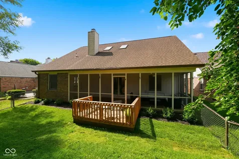 1106 Acadia Court Indianapolis IN 46217