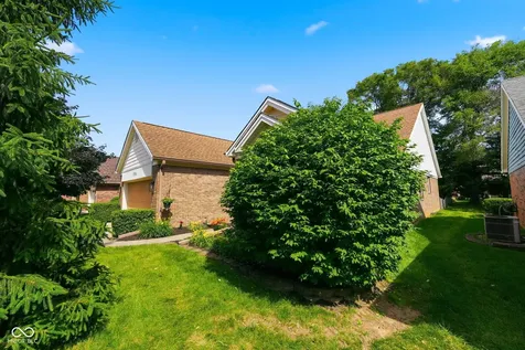1106 Acadia Court Indianapolis IN 46217