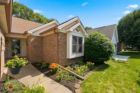 1106 Acadia Court Indianapolis IN 46217