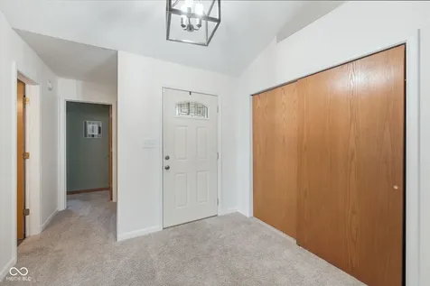1106 Acadia Court Indianapolis IN 46217