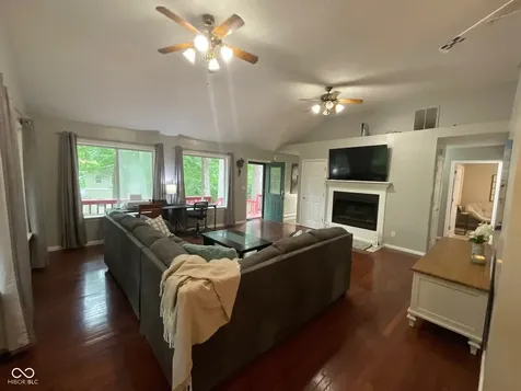 9300 E Brooks Lane Rockville IN 47872