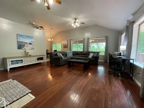 9300 E Brooks Lane Rockville IN 47872
